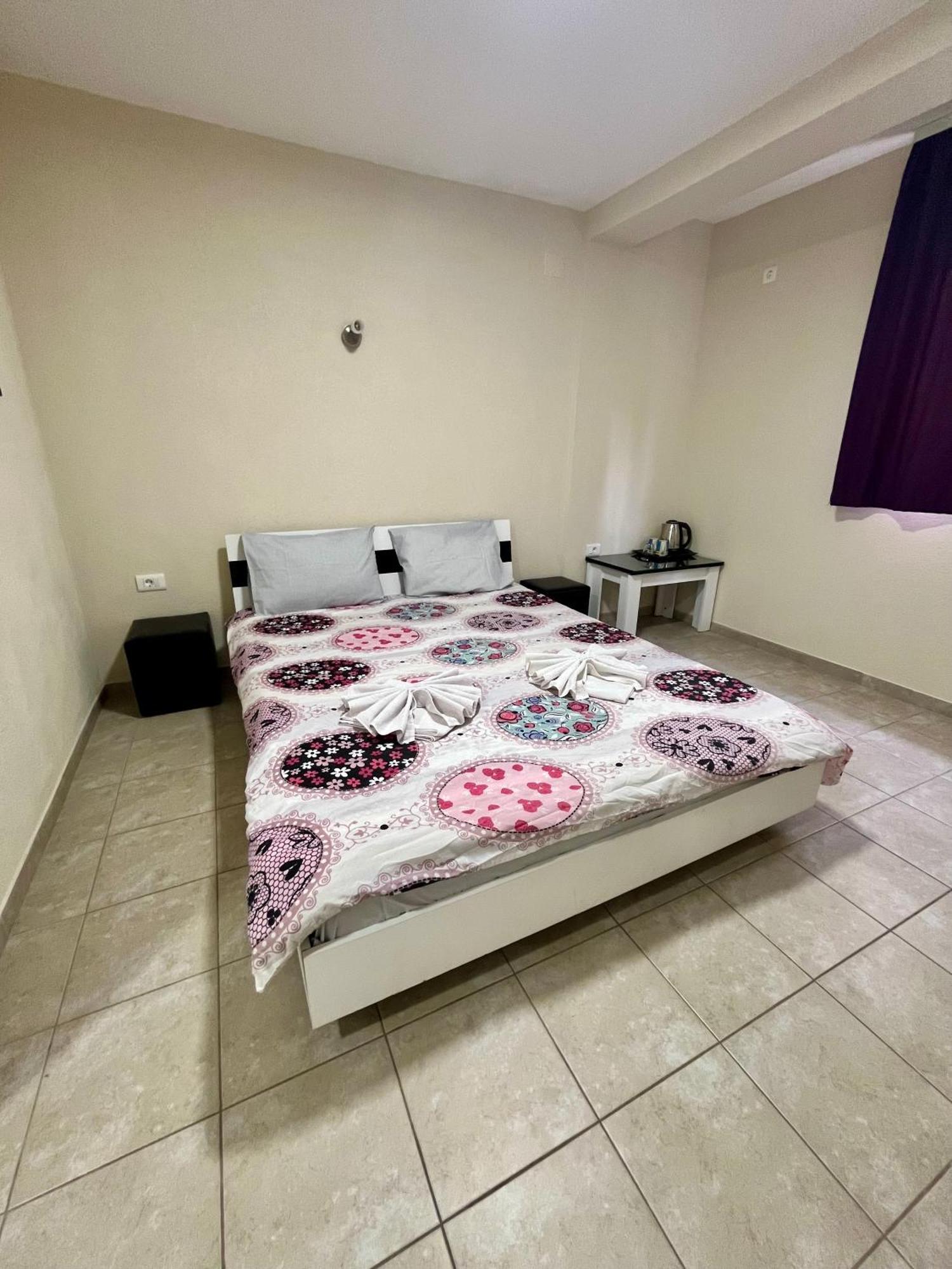 Lux Ohrid Apartment Exterior photo