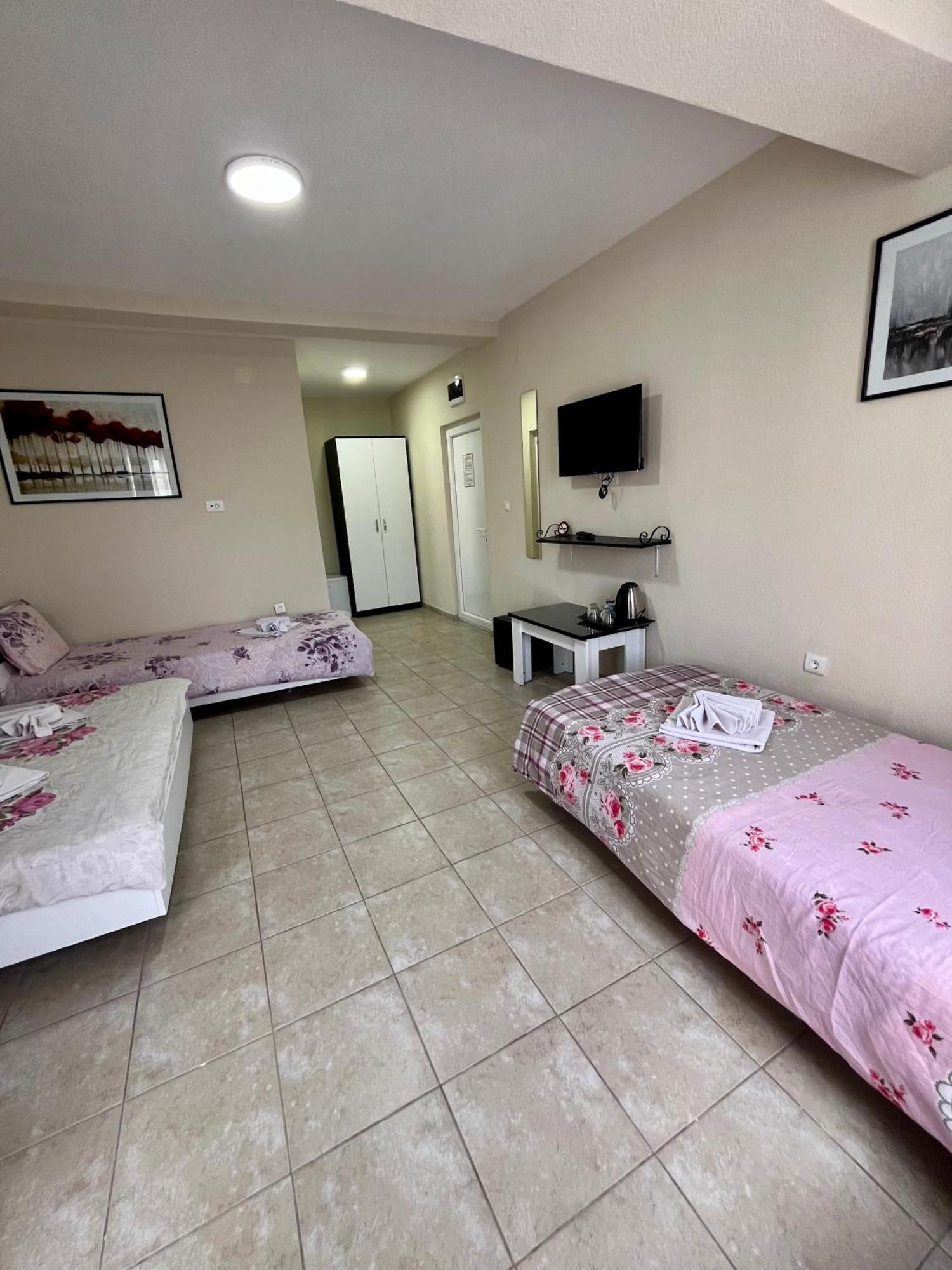 Lux Ohrid Apartment Exterior photo